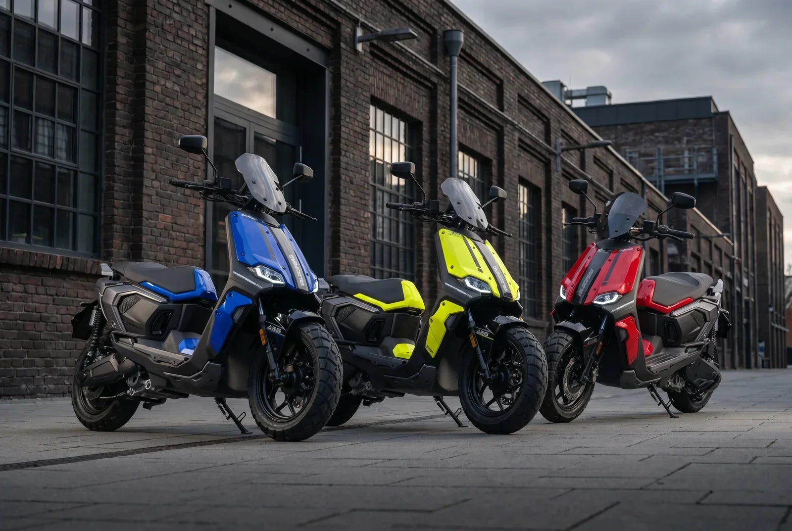 Drei Motorroller im Modellvergleich