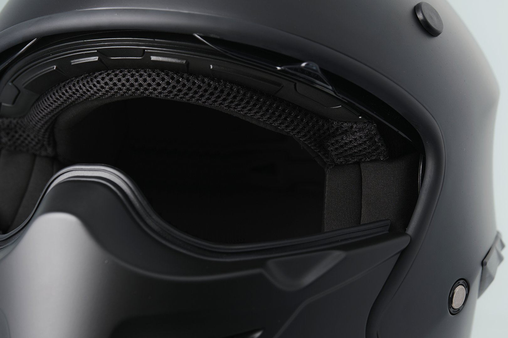 Jethelm Vito Bruzano Mattschwarz