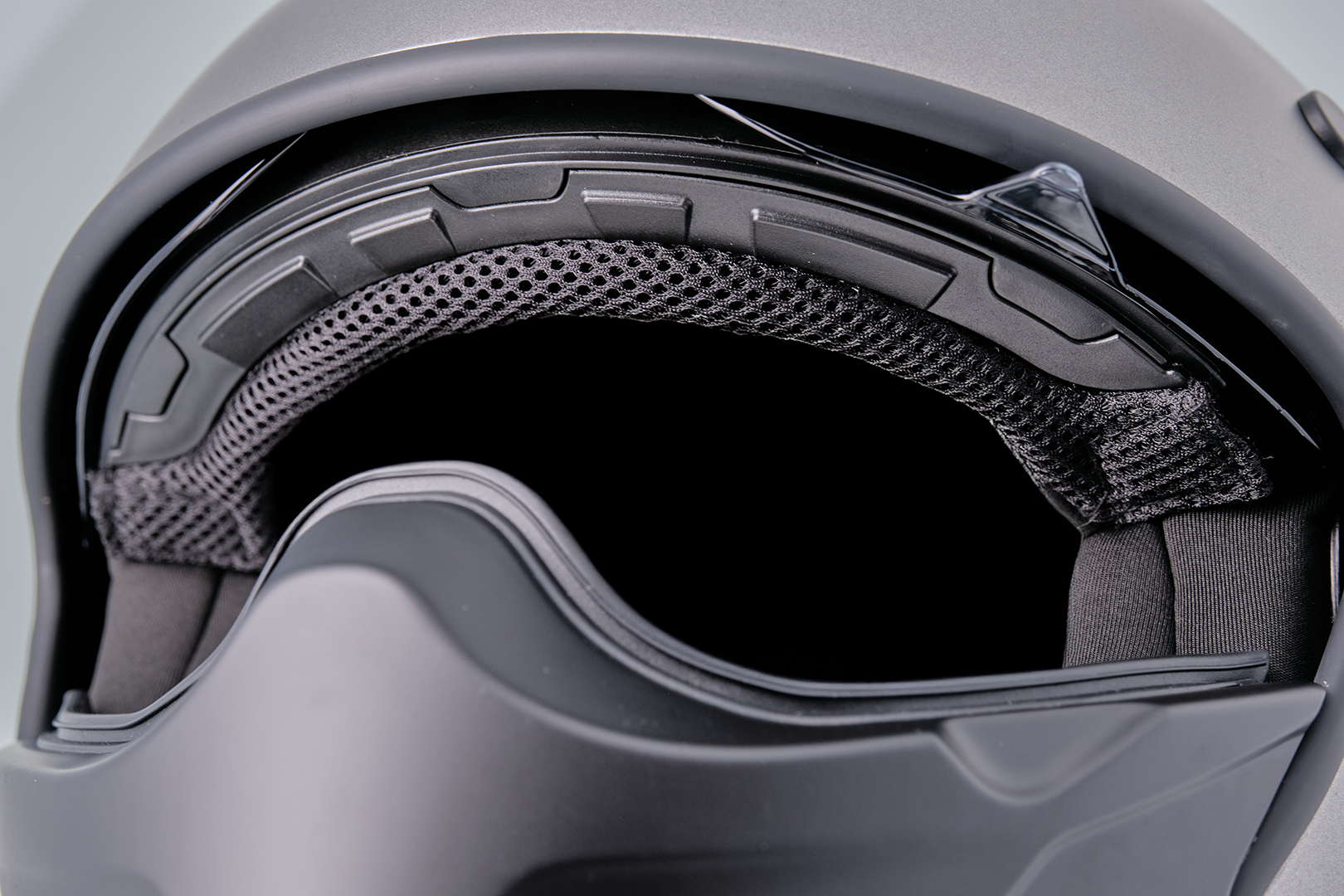 Jethelm Vito Bruzano Titanium