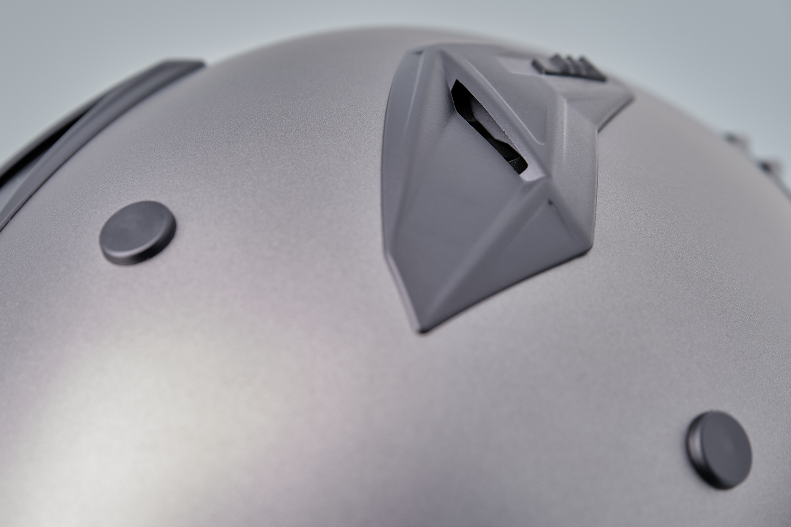 Jethelm Vito Bruzano Titanium