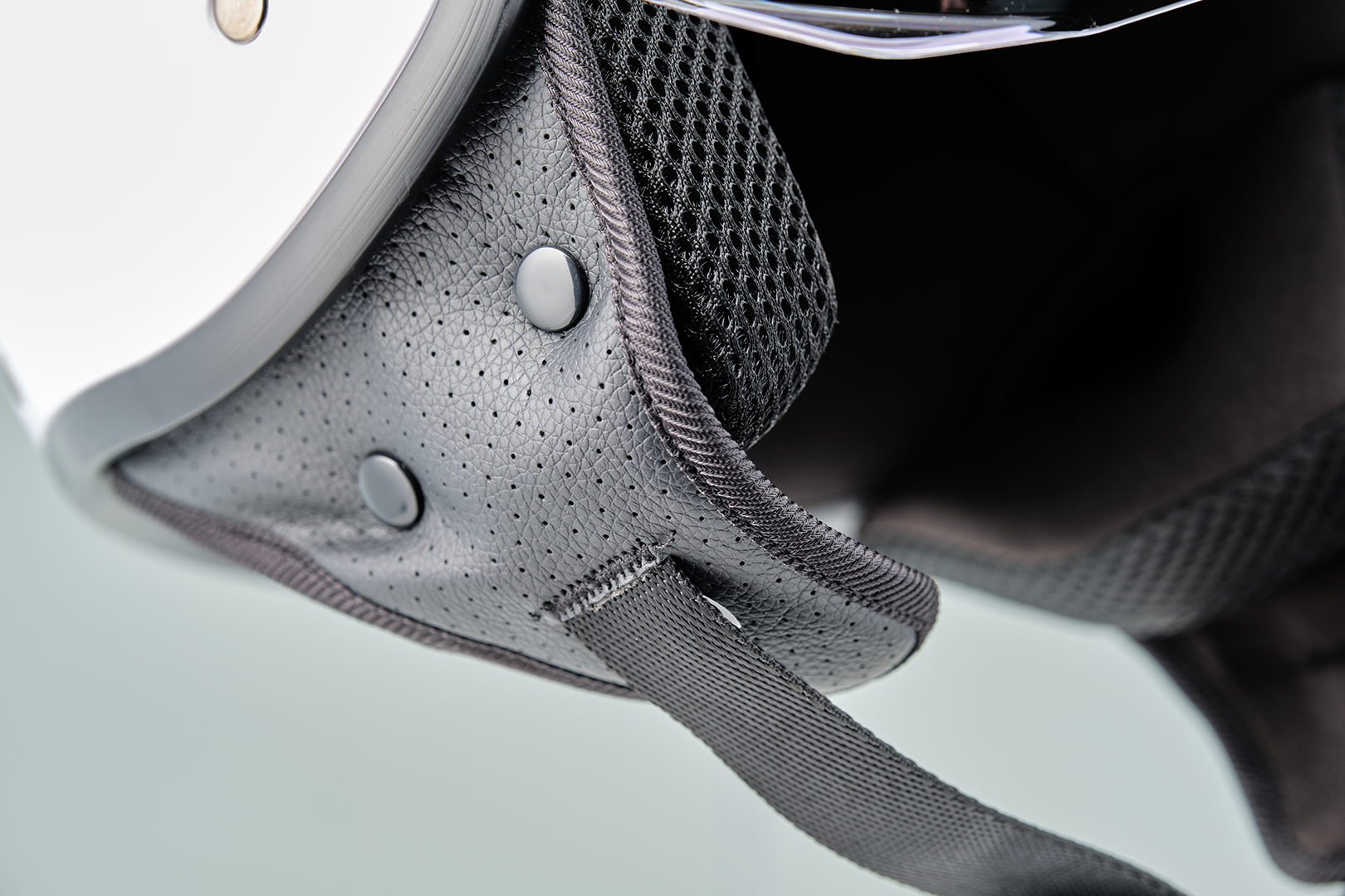 Jethelm Vito Loreto Weiß