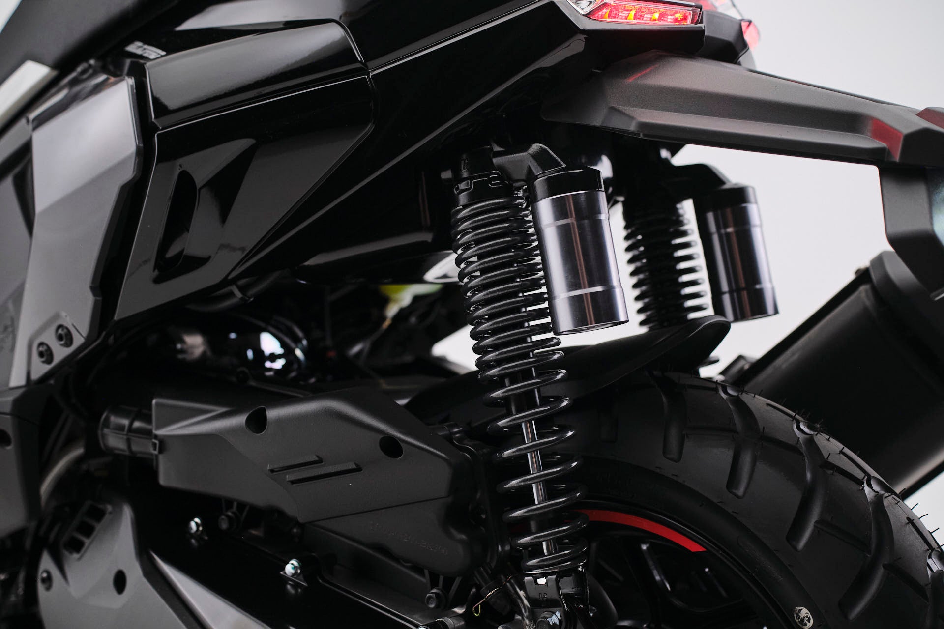 MOBSTER 125 ccm Weiss