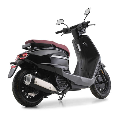 TENNIS 125 ccm Schwarz