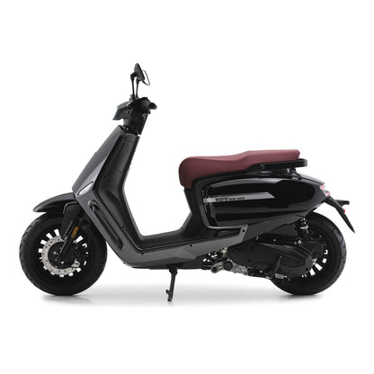 TENNIS 125 ccm Schwarz